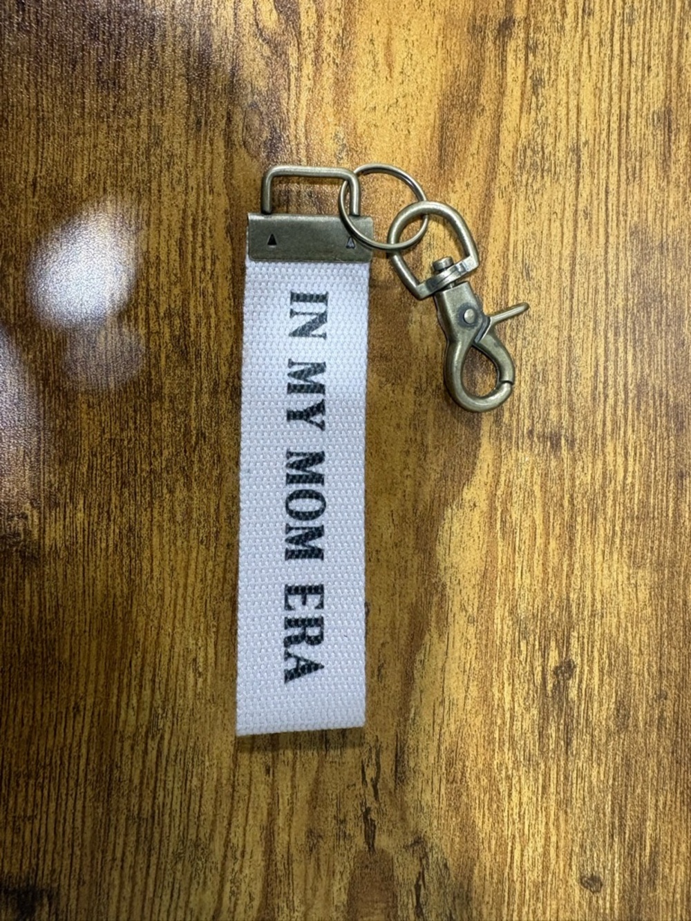White 'IN MY MOM ERA' Keychain Strap